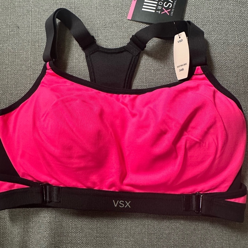 Victoria's Secret NWT , the ultimate cross-train sport push up bra